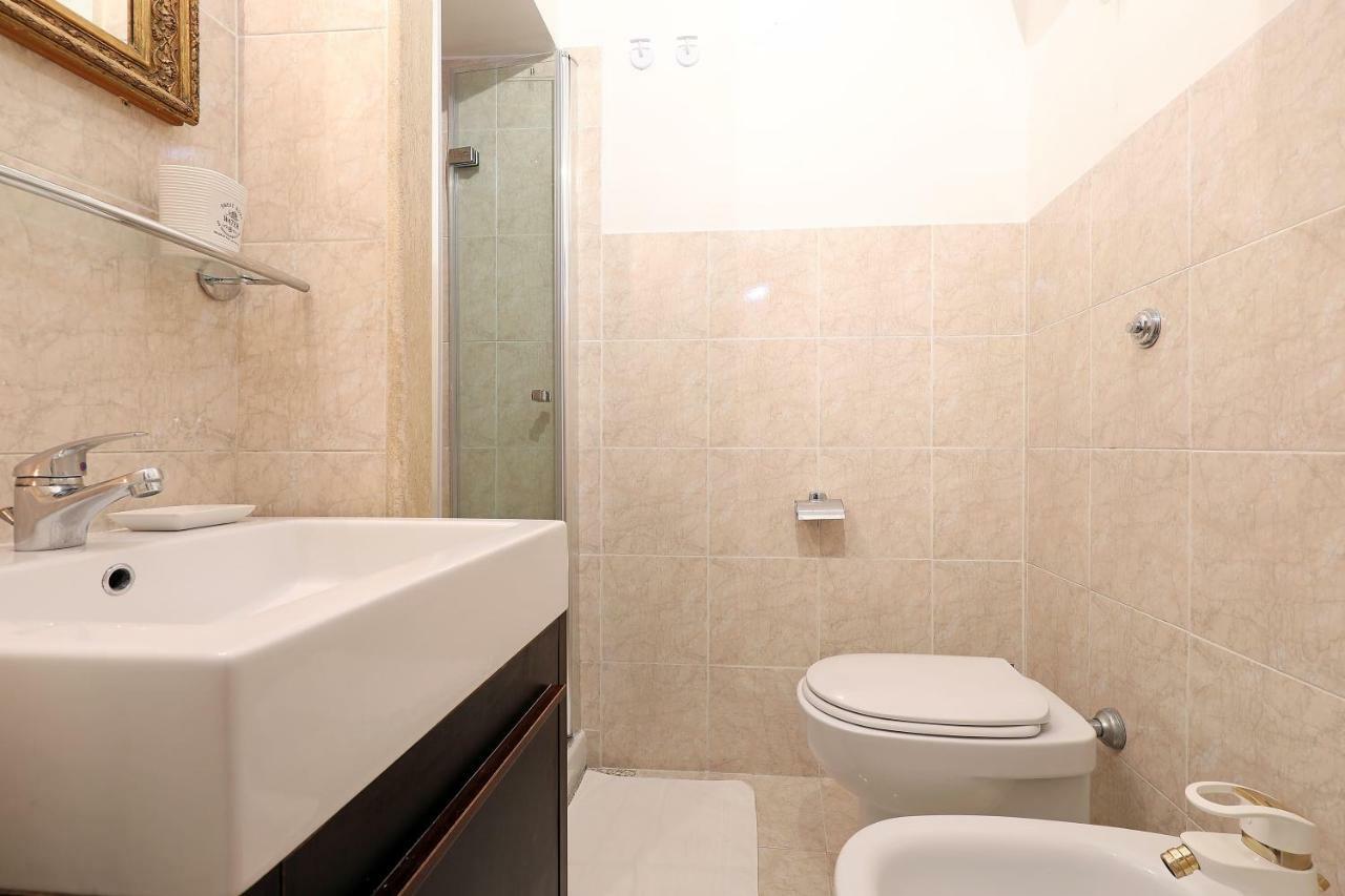 Suite Apartment Termini Colosseum Roma Exterior foto